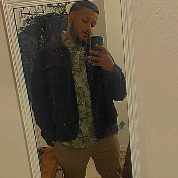 Meet your Posher, Brandon - Picture 2 of 2